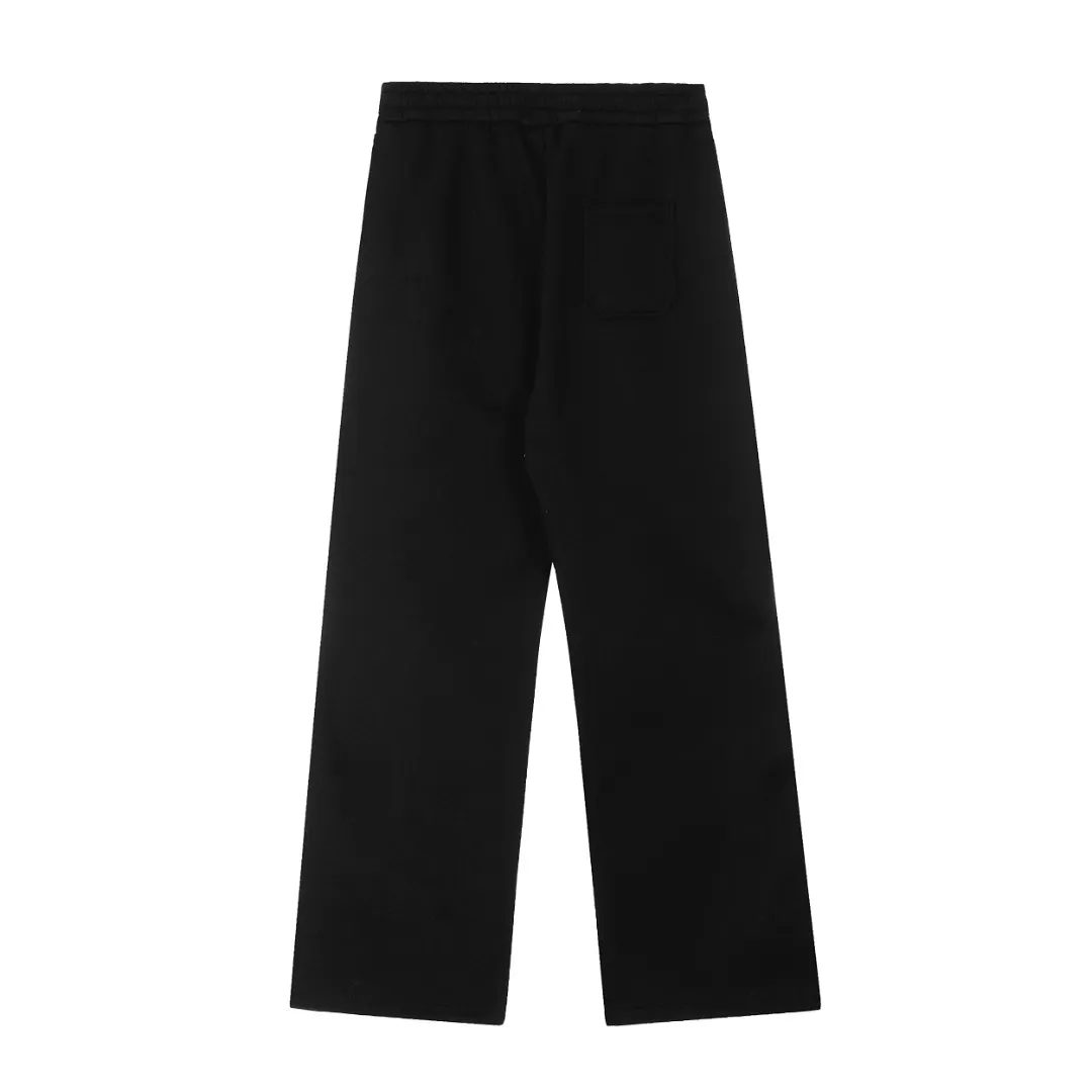 P250 Top quality" Style number: T7001# [Ralph Lauren solid color pony embroidered logo thickened and velvet wide-leg trousers] ✅Ralph Lauren classic basic versatile unisex fall and winter wide-leg spliced velvet straight pants ✅Pure cotton high-gram thick velvet fabric The upper body is comfortable and warm ✅The version is restored to the original version The maximum size can be worn up to 170 pounds Loose, comfortable and stress-free ✅The upper body is simple and easy to wear A must-have for ootd. Good-looking clothes are never picky. A must-have in couples’ wardrobes. Size: S-XL. Color: floral gray black.